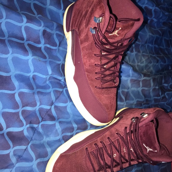 Shoes - Picture 4 of 8